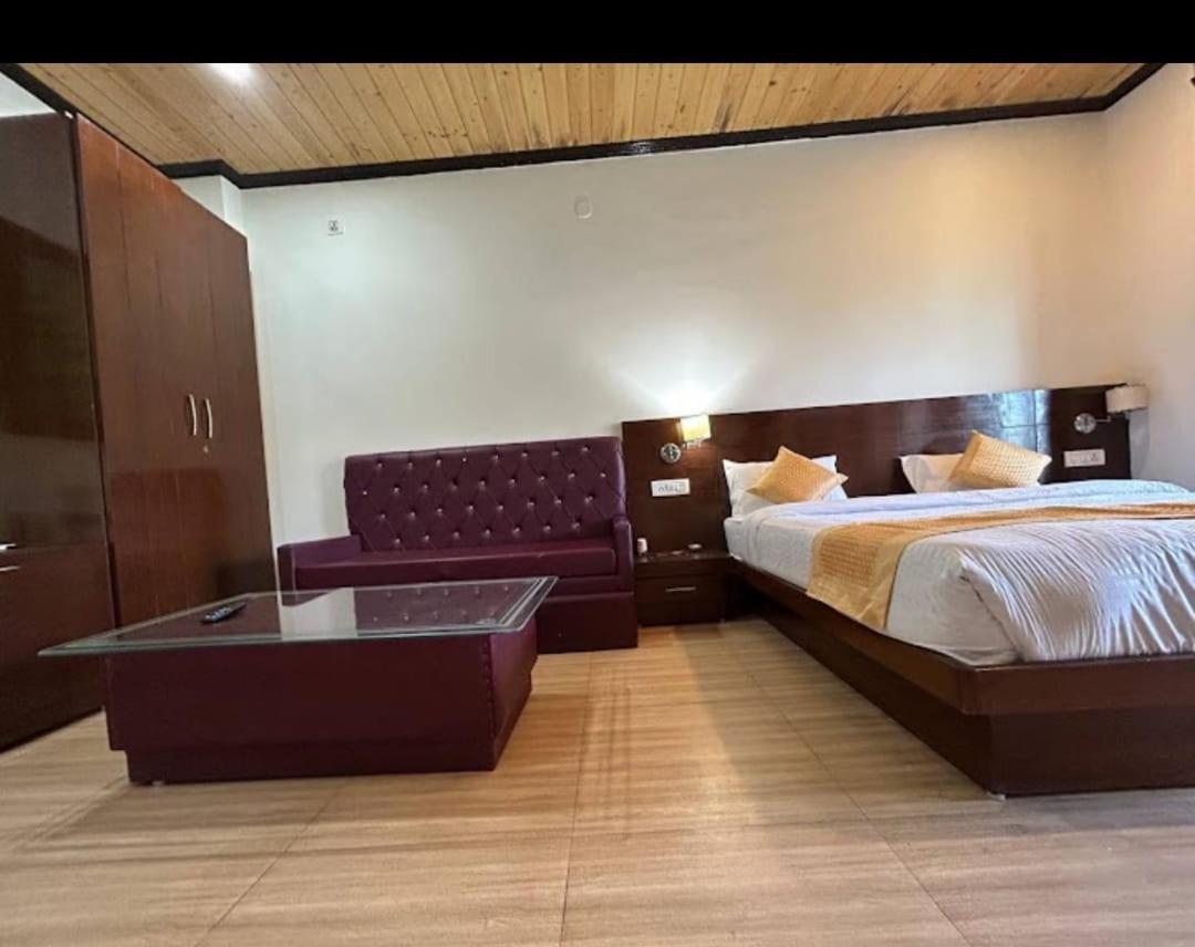 Hotel 7 Heavens Mussoorie Ngoại thất bức ảnh